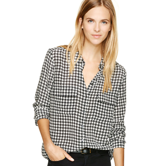 Aritzia/Babaton Tops - BABATON Aritzia Peyton Silk Houndstooth Blouse
